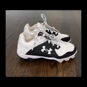 Kids' Under Armour Leadoff Low Jr Baseball Cleats size 2